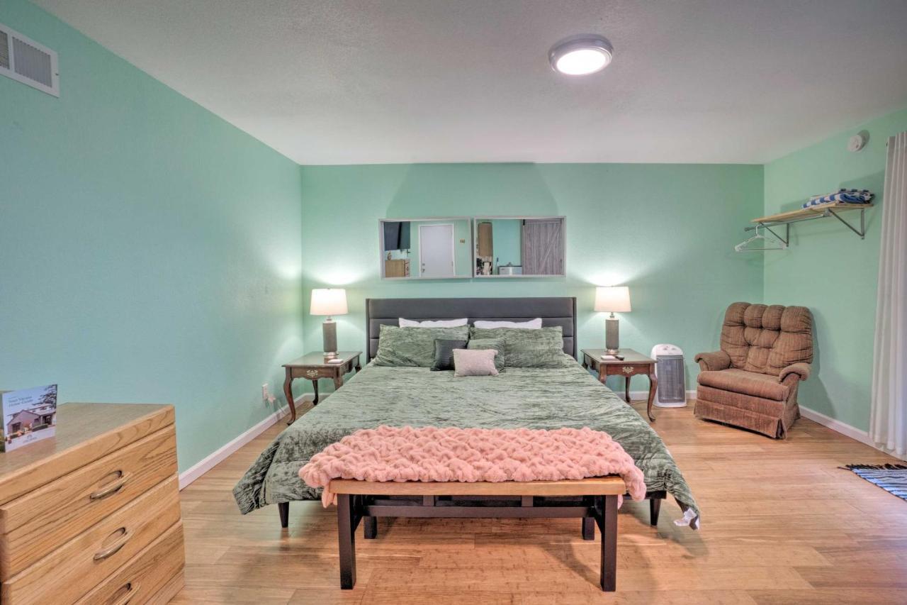Soothing Studio With Lush Views 2 Mi To Beach! Smith River Luaran gambar