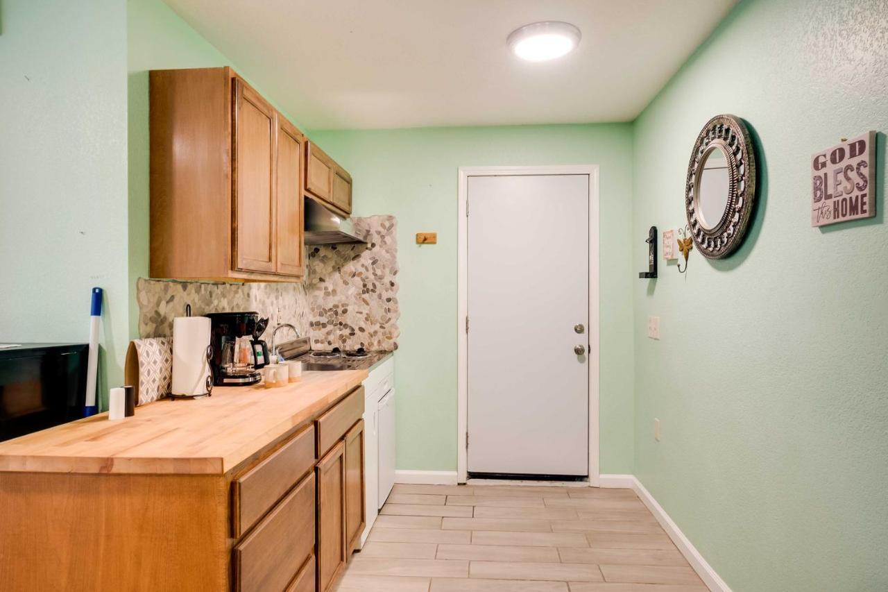 Soothing Studio With Lush Views 2 Mi To Beach! Smith River Luaran gambar